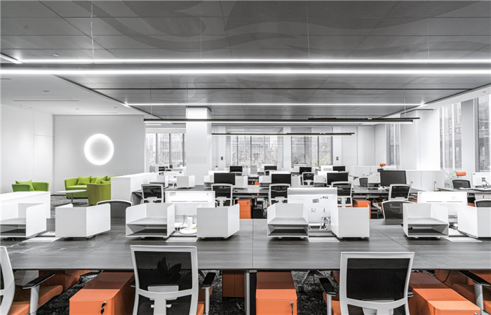 知名進口汽車集團總部辦公樓&展廳裝修設計案例