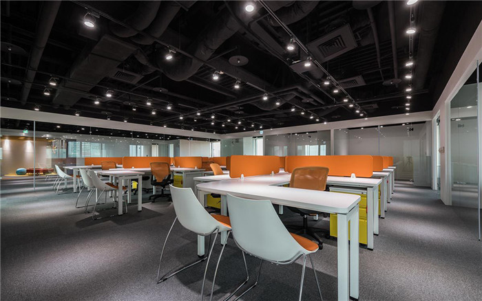 簡約大氣的上市公司辦公室敞開辦公區裝修設計方案