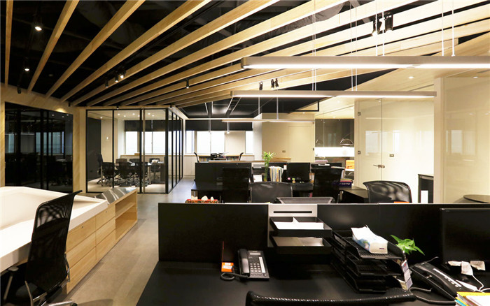 200平簡約時尚風腳輪制造公司辦公室工位裝修設計方案