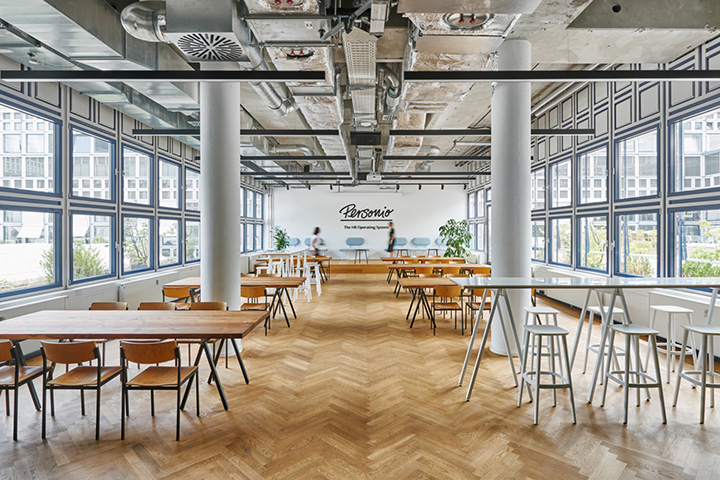 極簡LOFT風年輕的軟件初創(chuàng)公司辦公室裝修設(shè)計圖