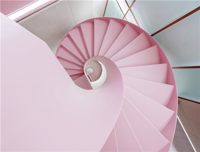 鄭州醫美裝修公司推薦C+SPA美容美體中心旋轉樓梯裝修設計圖