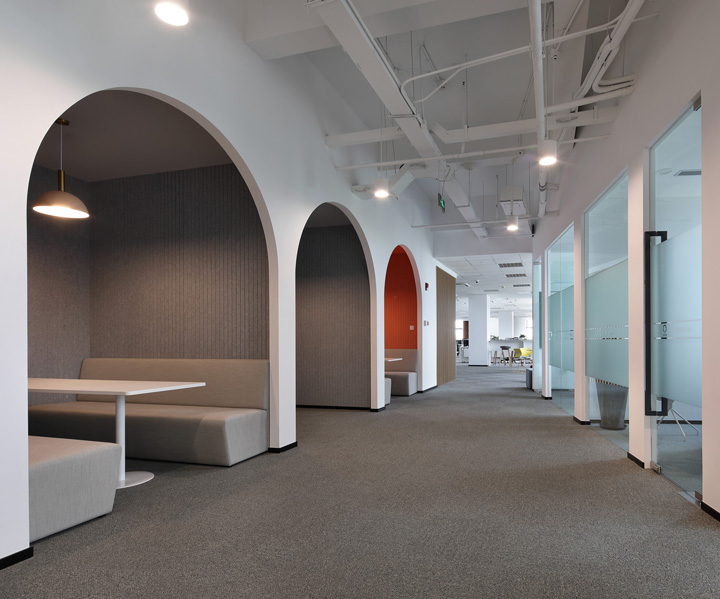 中國最大的在線理財教育機構辦公樓洽談室裝修設計方案