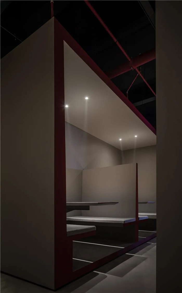 鄭州燒烤店裝修不走尋常路  文藝范燒烤店看起來！