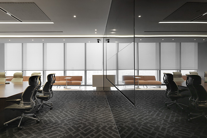 中西合璧混搭風輝瑞醫藥集團總部辦公室會議室裝修實景圖