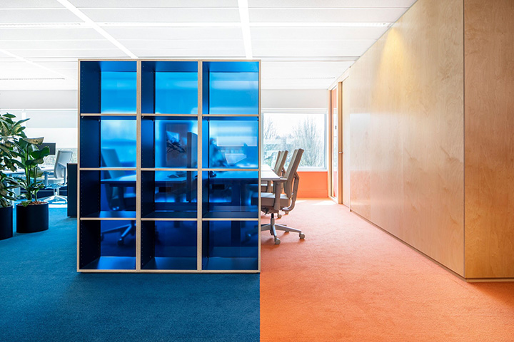 Aidsfonds如彩虹般絢爛的時尚辦公室裝修設計方案