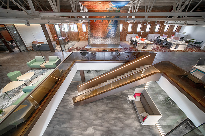 老廠房變身新展廳  Logic上海家具展廳裝修設計方案