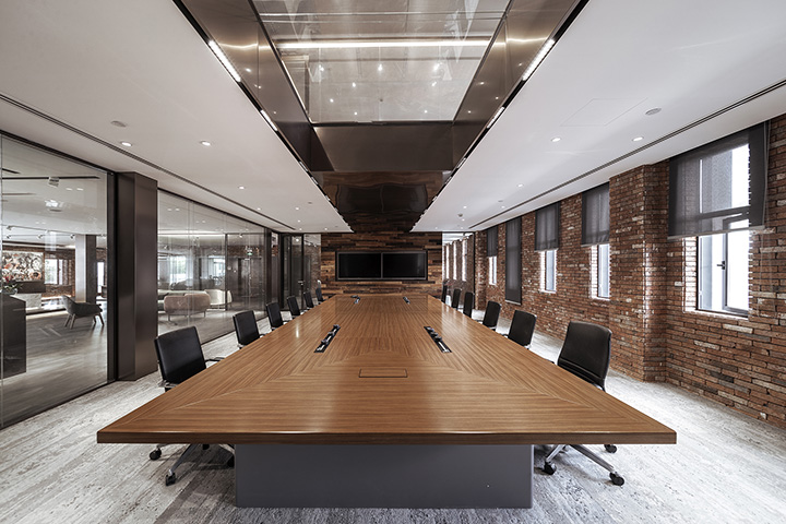 老廠房變身新展廳  Logic上海家具展廳裝修設計方案