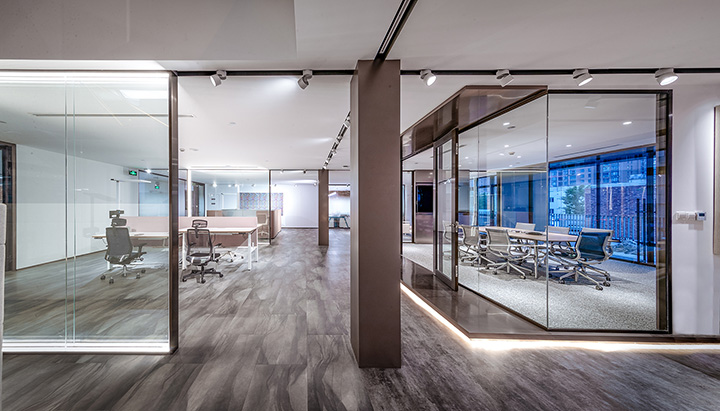 老廠房變身新展廳  Logic上海家具展廳裝修設計方案