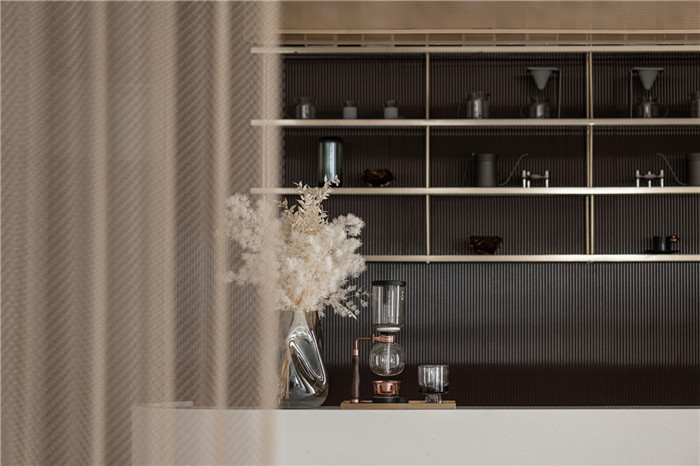 新型聯(lián)合辦公設(shè)計  質(zhì)感和舒適并重的辦公室水吧裝修方案