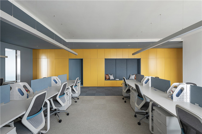 新型聯(lián)合辦公設(shè)計  質(zhì)感和舒適并重的辦公室辦公區(qū)裝修方案