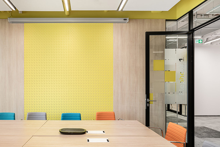 鄭州辦公室裝修玩轉色彩 涂料公司創意辦公室會議室裝修方案 鄭州辦公室裝修玩轉色彩 涂料公司創意辦公室會議室裝修方案