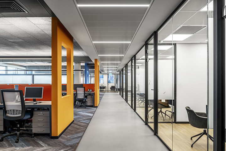 鄭州宏鈺堂推薦人才招聘公司時尚辦公室隔斷裝修設計方案 鄭州宏鈺堂推薦人才招聘公司時尚辦公室隔斷裝修設計方案