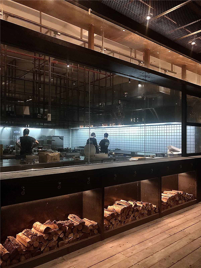 音樂+啤酒+燒烤一站式特色燒烤餐廳明檔裝修設計方案 音樂+啤酒+燒烤一站式特色燒烤餐廳明檔裝修設計方案