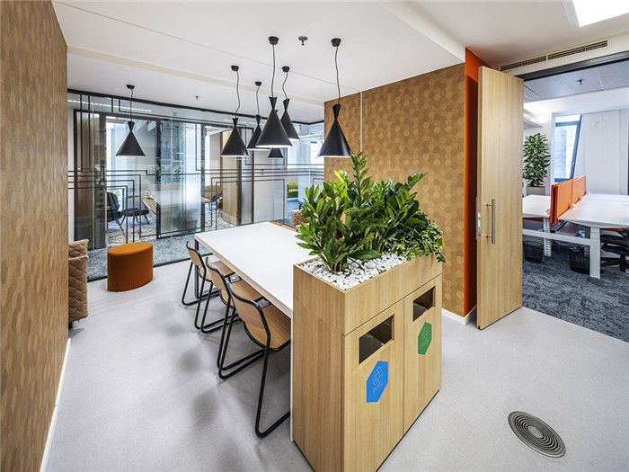 美國閃存制造科技公司可持續環保辦公裝修設計方案