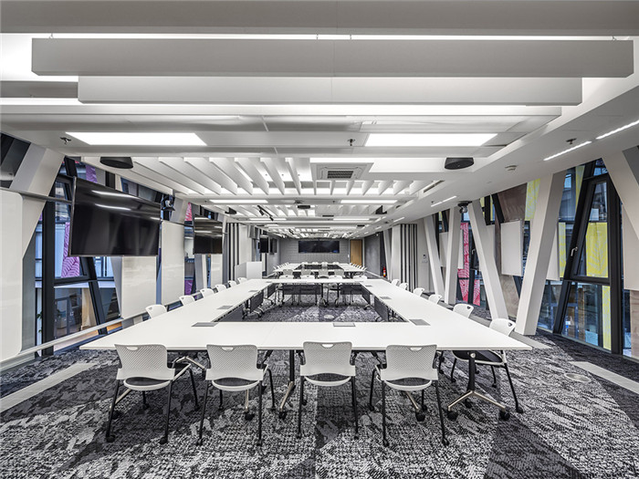 美國閃存制造科技公司可持續環保辦公裝修設計方案