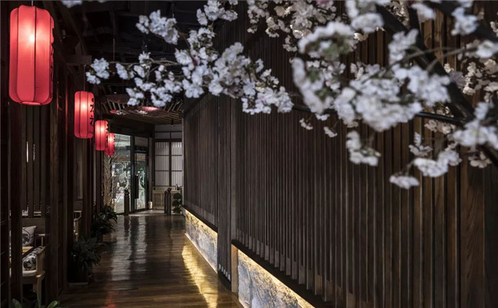 鄭州靠譜的裝修公司推薦超美的高端日料餐廳走廊裝修案例 鄭州靠譜的裝修公司推薦超美的高端日料餐廳走廊裝修案例