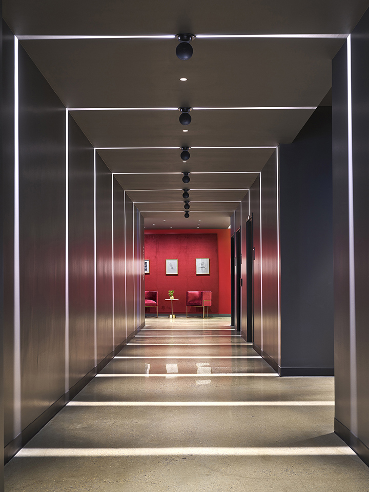 創意走廊裝修設計-河南辦公室裝修公司分享劇院主題聯合辦公設計方案 創意走廊裝修設計-河南辦公室裝修公司分享劇院主題聯合辦公設計方案