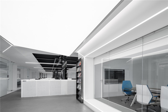 辦公區(qū)裝修設計-超藝術的國內(nèi)知名經(jīng)紀影視公司辦公樓裝修設計方案 辦公區(qū)裝修設計-超藝術的國內(nèi)知名經(jīng)紀影視公司辦公樓裝修設計方案