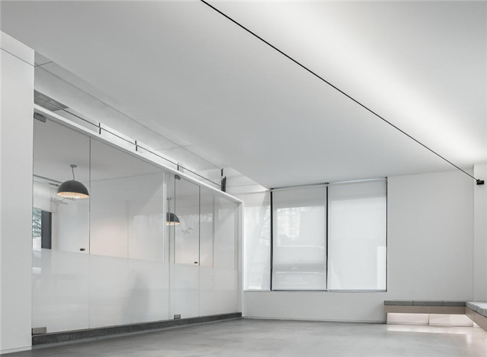 辦公樓空間隔斷設計-超藝術的國內(nèi)知名經(jīng)紀影視公司辦公樓裝修設計方案 辦公樓空間隔斷設計-超藝術的國內(nèi)知名經(jīng)紀影視公司辦公樓裝修設計方案