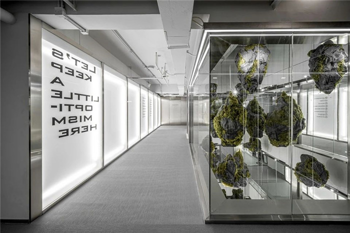 辦公樓走廊裝修設計-超炫酷的異次元主題集團總部辦公大樓裝修設計實景圖 辦公樓走廊裝修設計-超炫酷的異次元主題集團總部辦公大樓裝修設計實景圖