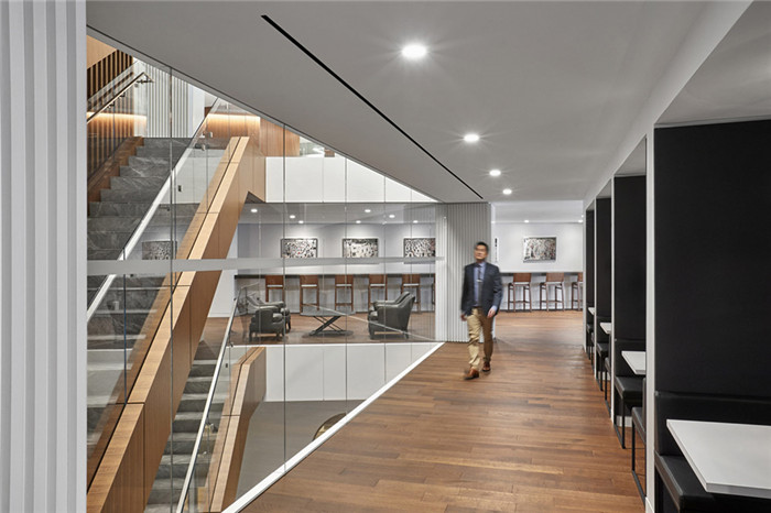 辦公樓走廊裝修-現(xiàn)代極簡摩登風金融集團辦公大樓裝修改造設計方案