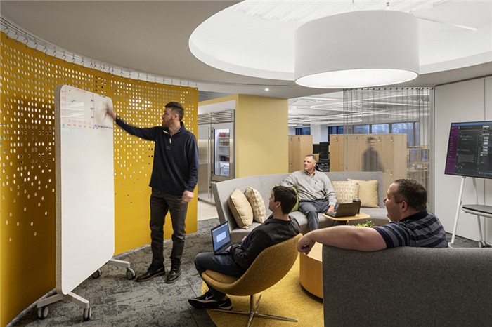 鄭州金融辦公室裝修公司推薦FactSet金融辦公室裝修設計案例