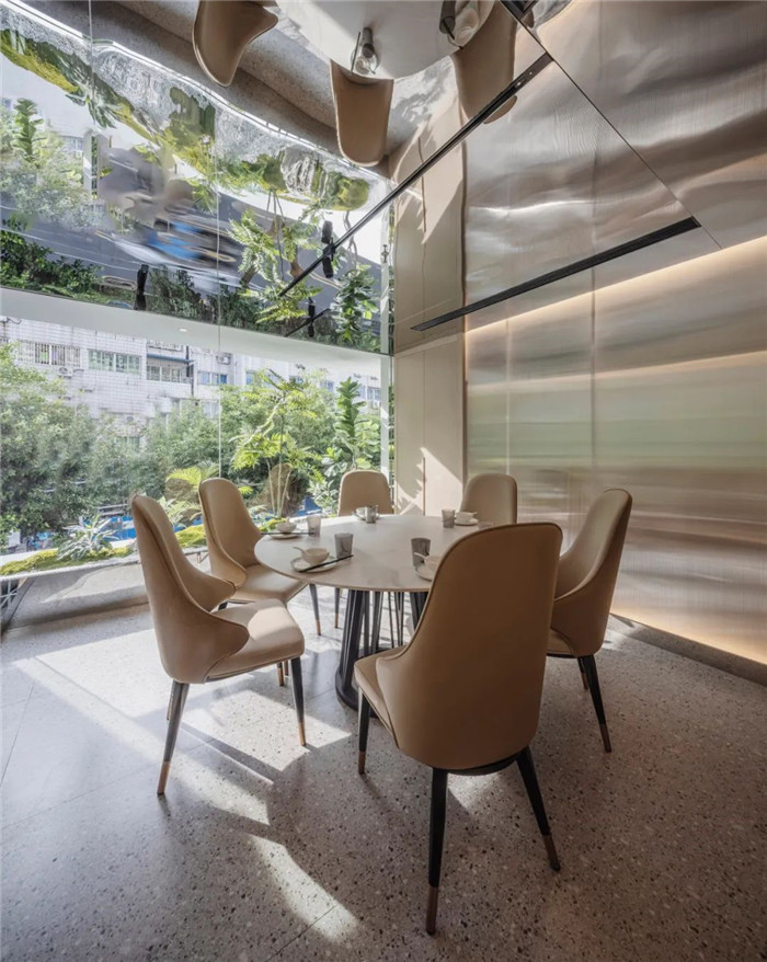 餐廳包房裝修設計-餐廳引導吧臺裝修設計-鄭州宏鈺堂分享綠色現代風港式茶餐廳裝修設計方案