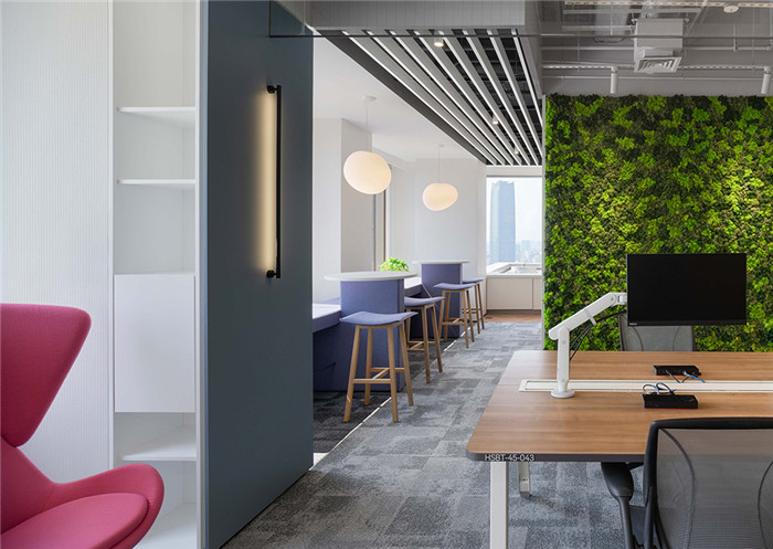 辦公區裝修設計-現代大氣、靈動多元的恒生銀行辦公室裝修案例