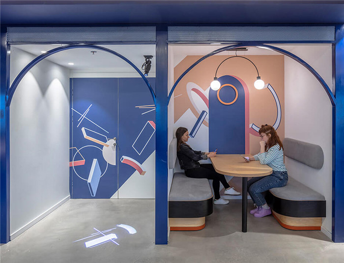 洽談室裝修設計-趣味十足的8000平構成藝術聯合辦公裝修設計方案
