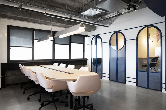 會議室裝修-趣味十足的8000平構成藝術聯合辦公裝修設計方案