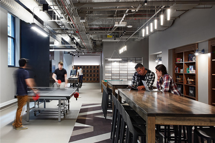 員工活動區(qū)裝修設(shè)計-高端奢華風(fēng)科技公司總部辦公樓擴(kuò)張改造裝修案例 員工活動區(qū)裝修設(shè)計-高端奢華風(fēng)科技公司總部辦公樓擴(kuò)張改造裝修案例