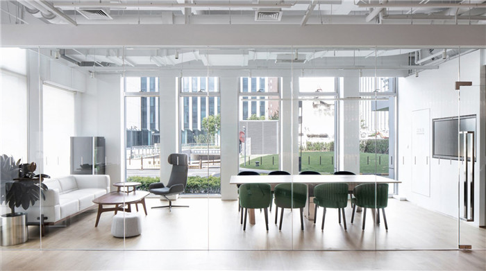 時尚大氣又經濟實用的汽車展廳裝修設計方案 時尚大氣又經濟實用的汽車展廳裝修設計方案