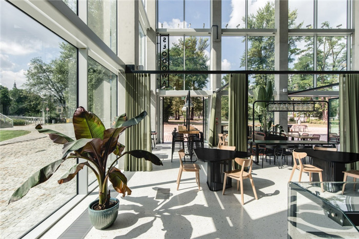 鄭州餐廳裝修公司分享國外藝術餐廳裝修設計方案 鄭州餐廳裝修公司分享國外藝術餐廳裝修設計方案