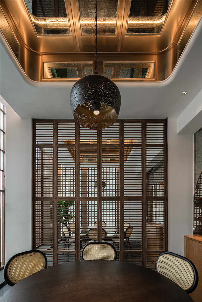 泰式餐廳包房設(shè)計(jì)-鄭州專(zhuān)業(yè)餐廳裝修公司推薦簡(jiǎn)約泰式餐廳裝修案例