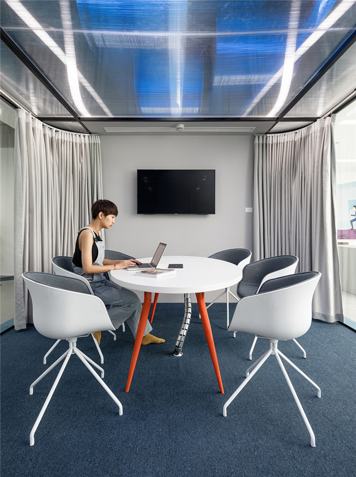 小型洽談室裝修設計-科技簡約風跨界電子商務公司辦公室裝修設計方案 小型洽談室裝修設計-科技簡約風跨界電子商務公司辦公室裝修設計方案
