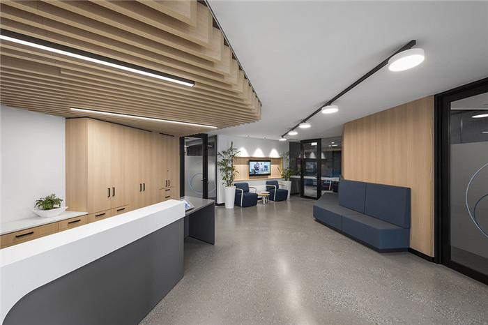 鄭州辦公室裝修推薦沉穩大氣的Cara總部辦公室裝修 鄭州辦公室裝修推薦沉穩大氣的Cara總部辦公室裝修