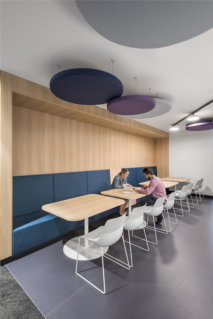 鄭州辦公室裝修推薦沉穩大氣的Cara總部辦公室裝修 鄭州辦公室裝修推薦沉穩大氣的Cara總部辦公室裝修