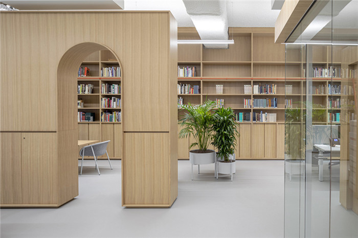 辦公室書架裝修設計-如藝術展館般的博物館辦公室裝修設計方案 辦公室書架裝修設計-如藝術展館般的博物館辦公室裝修設計方案