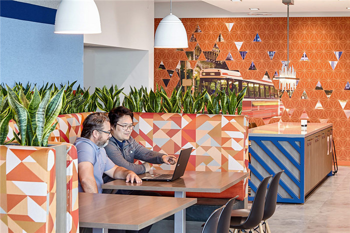 宏鈺堂分享理念超前的軟件開發公司辦公室裝修案例 宏鈺堂分享理念超前的軟件開發公司辦公室裝修案例