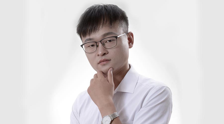 設(shè)計師：羅順