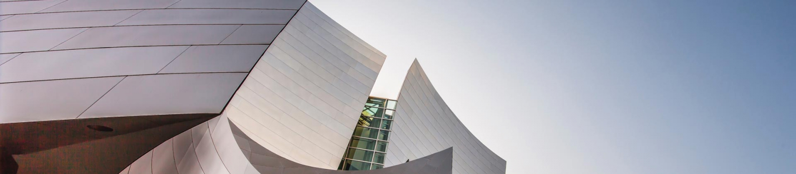 — 把握前沿動態   引領行業新風尚 —